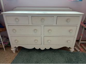Lexington wood white dresser