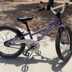 20” inch kids mountain bike. Specialized Hotrock