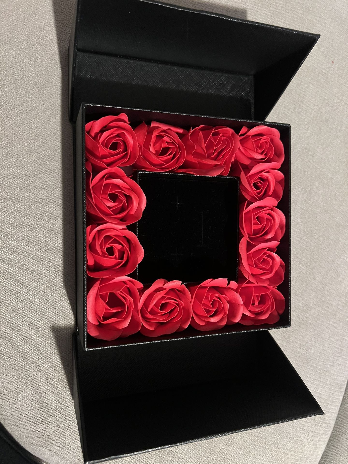 New Eternal Roses Gift Box