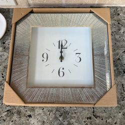 10x10 Glitter Square Clock