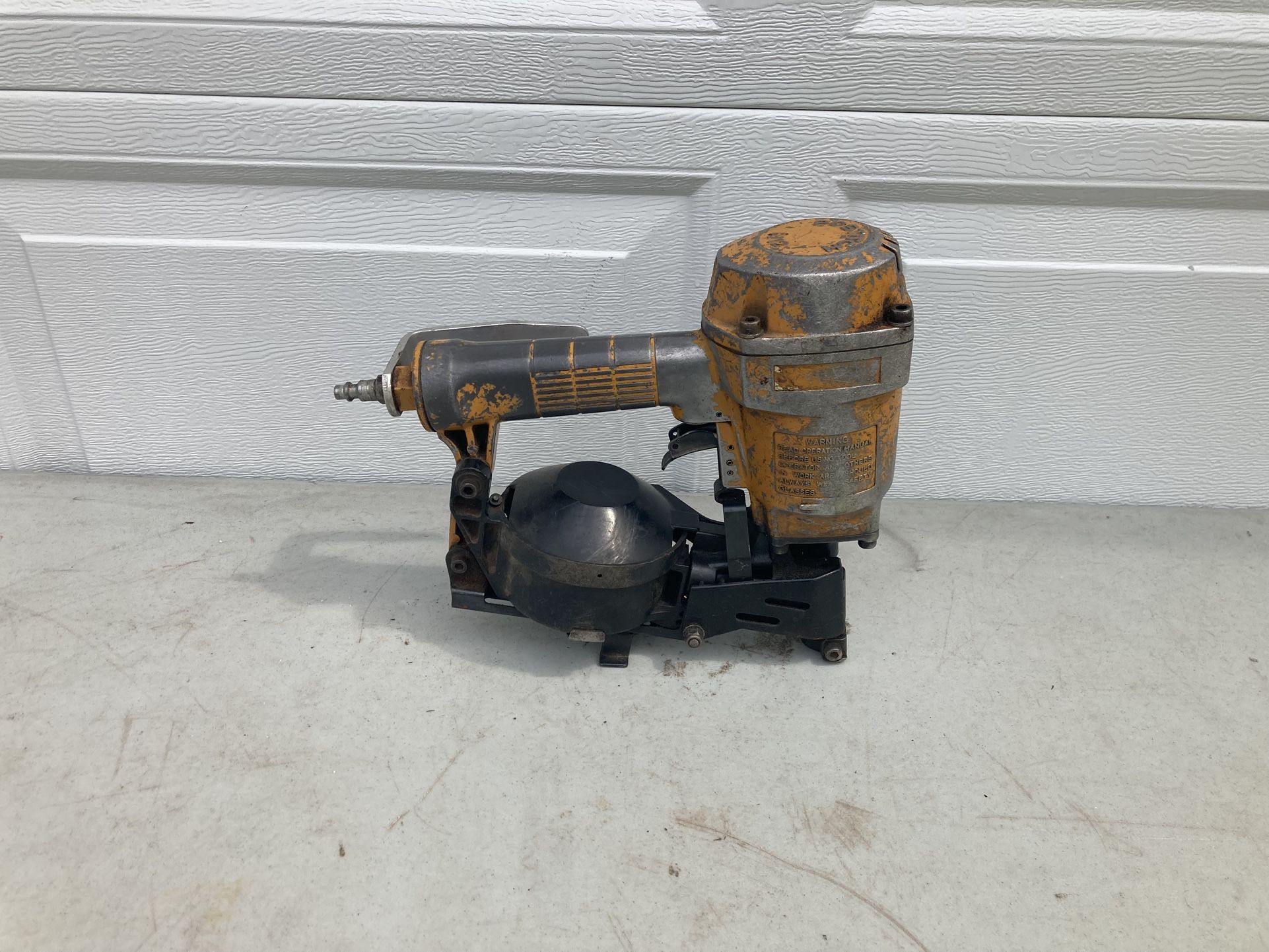 2 Working Roofing Nail Guns