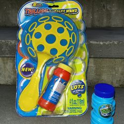 bubbles wand with bubbles and water balloons