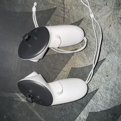 Meta Quest 3 VR Headset (3 Weeks Old, Mint Condition) - $450 OBO