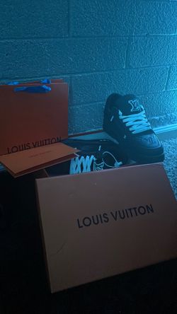 Size 10 Louis Vuitton shoes