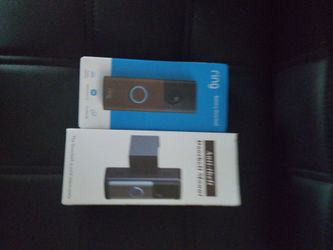 ring Doorbell with doorbell mount