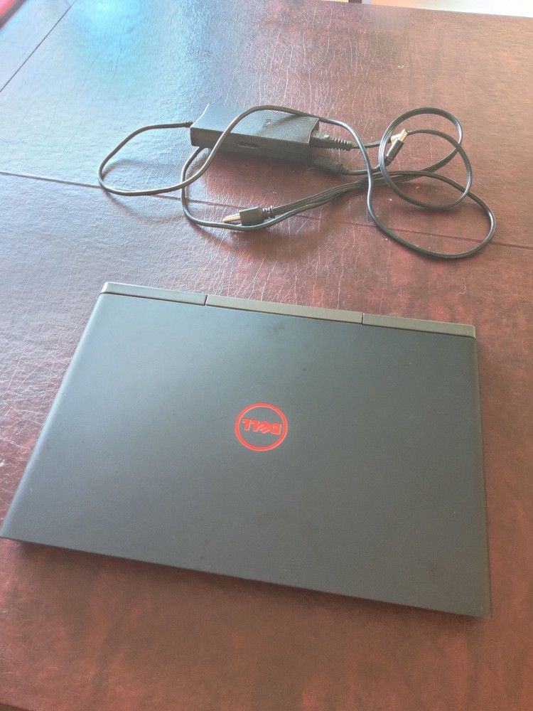 Dell Inspiron 7567 Gaming Laptop i7