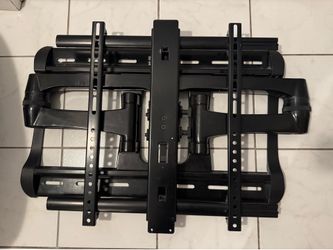 TV wall mount