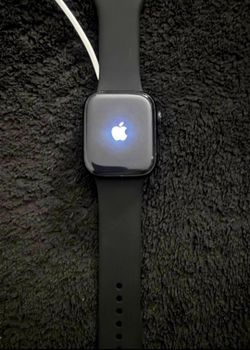 Apple Watch Series 6 – 44mm