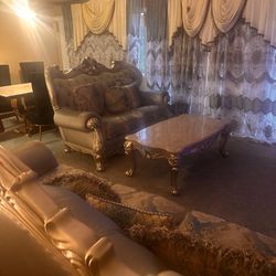 Elegant Traditional Living Room Set – Sofa + Loveseat + Coffee Table ✨