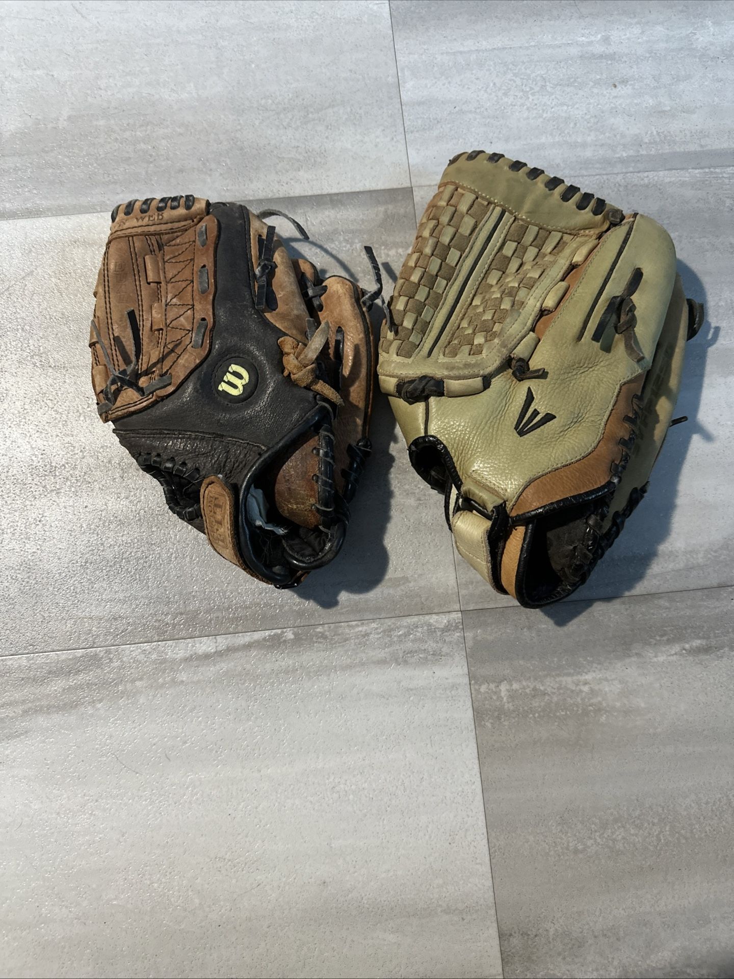 Baseball gloves