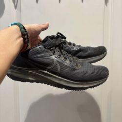 Black Nike Running Shoes