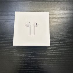 AirPods (2nd Gen) 