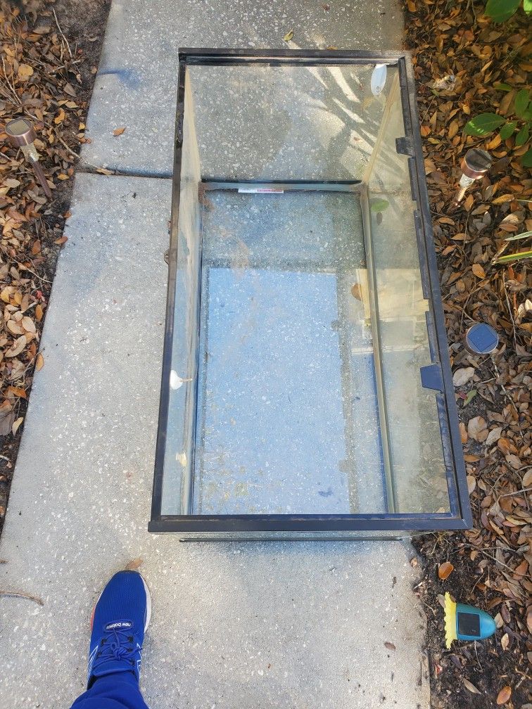 Large Reptile Pet Tank With Lid
