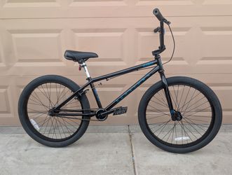 2025 HARO BMX BIKE. 24"x.245 Wider tires. Like New 👌🏼
