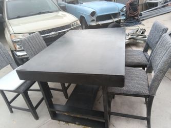 Lane 4 seat dinner table