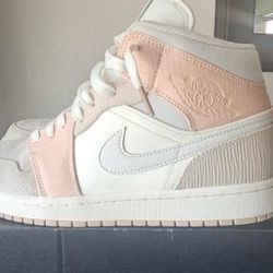 Women’s Air Jordan 1 MID 