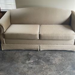 Nice Couch/sofa Beautiful For Any Living Room Den Etc