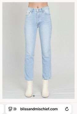 Brand New Bliss & Mischief Collectors Fit Denim in Light Wash - Size 28