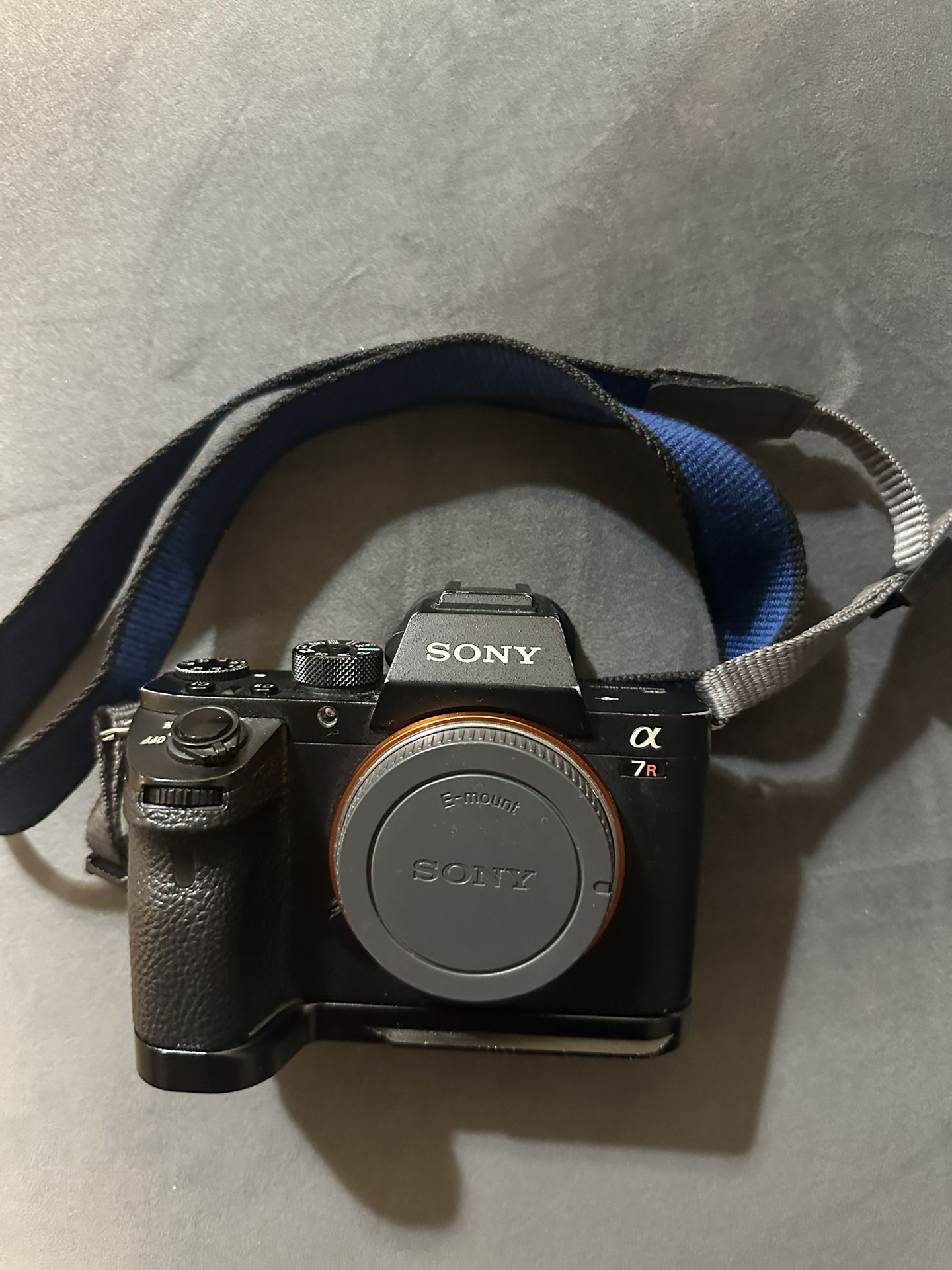 Sony A7R2  (42 Megapixels) With 35 MM Lens 