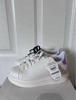 Wonder nation sport shoes size 6 women