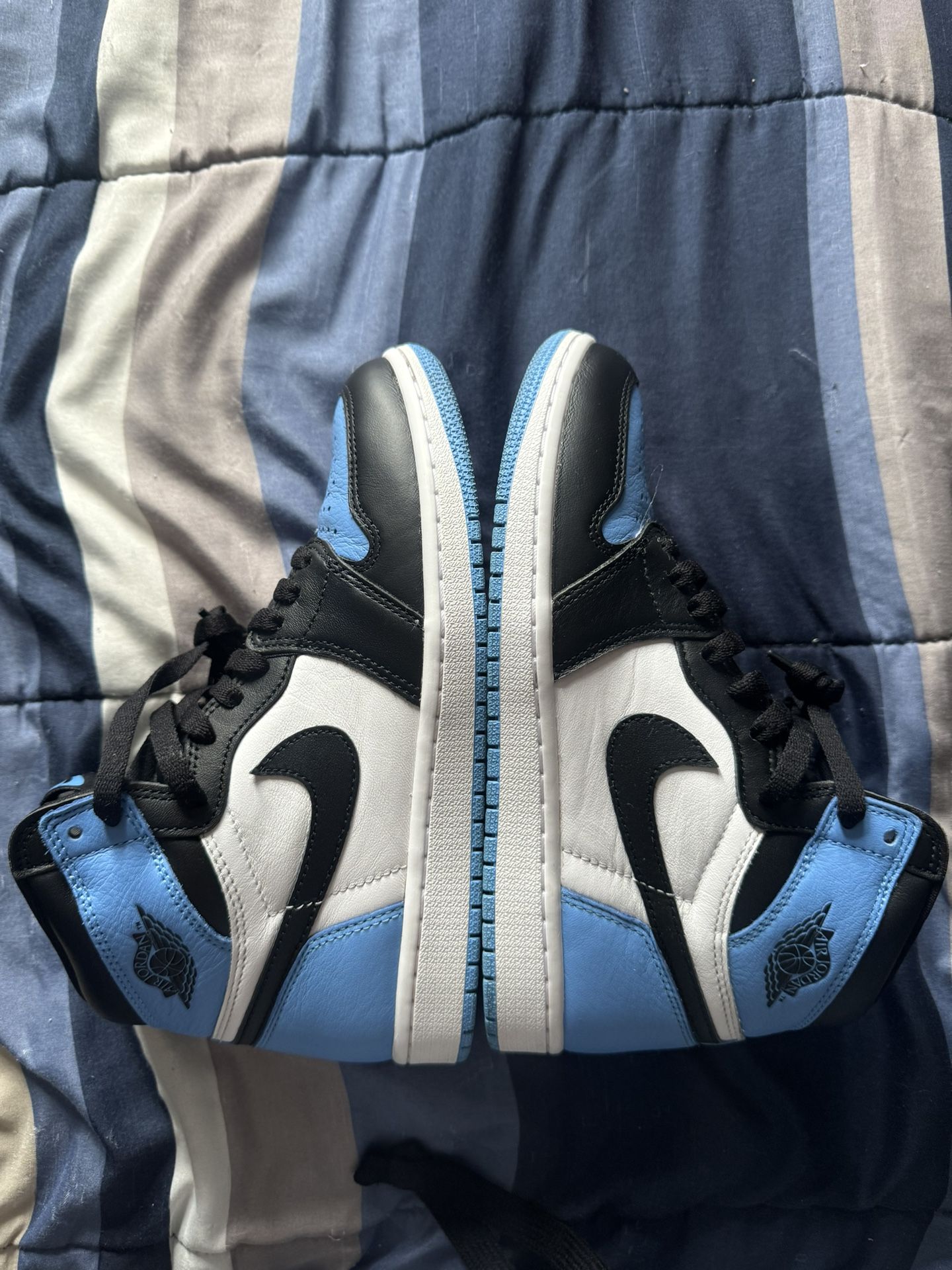 jordan 1 unc toe