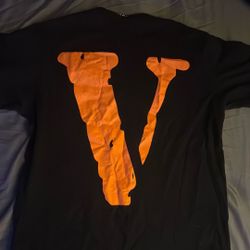 VLONE T SHIRT
