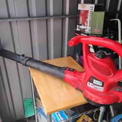 Black & Decker LeafHog Blower