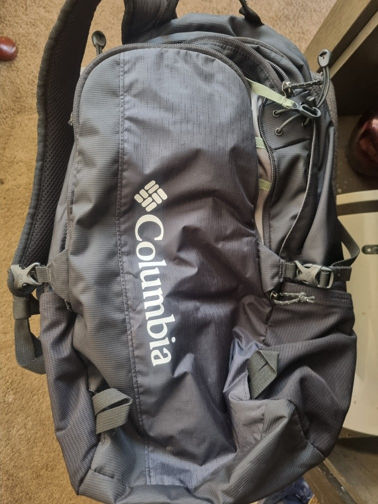 Columbia And Swiss Bags