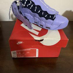 Nike Women Size 7.5