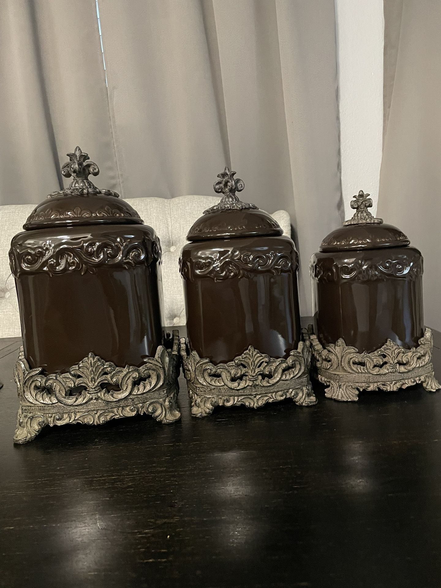 Drake Design Canister Set
