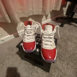 Used Cherry 11s Retro