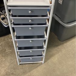 Metal/Plastic Free Standing Storage Tower