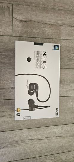 AKG N5005 Reference Class 5-Driver Configuration in-Ear Headphones