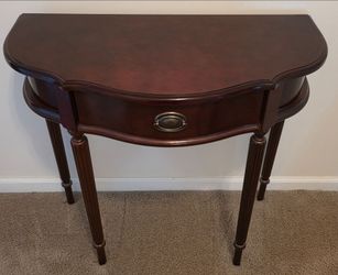 Desk and mirror