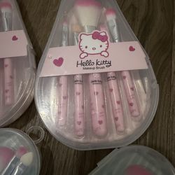 HELLO KITTY MAKEUP BRUSHES