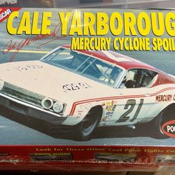 Polar Lights Cale Yarborough Mercury Cyclone Spoiler II