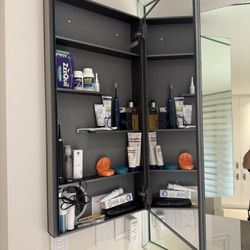 Medical Cabinet easy To Install