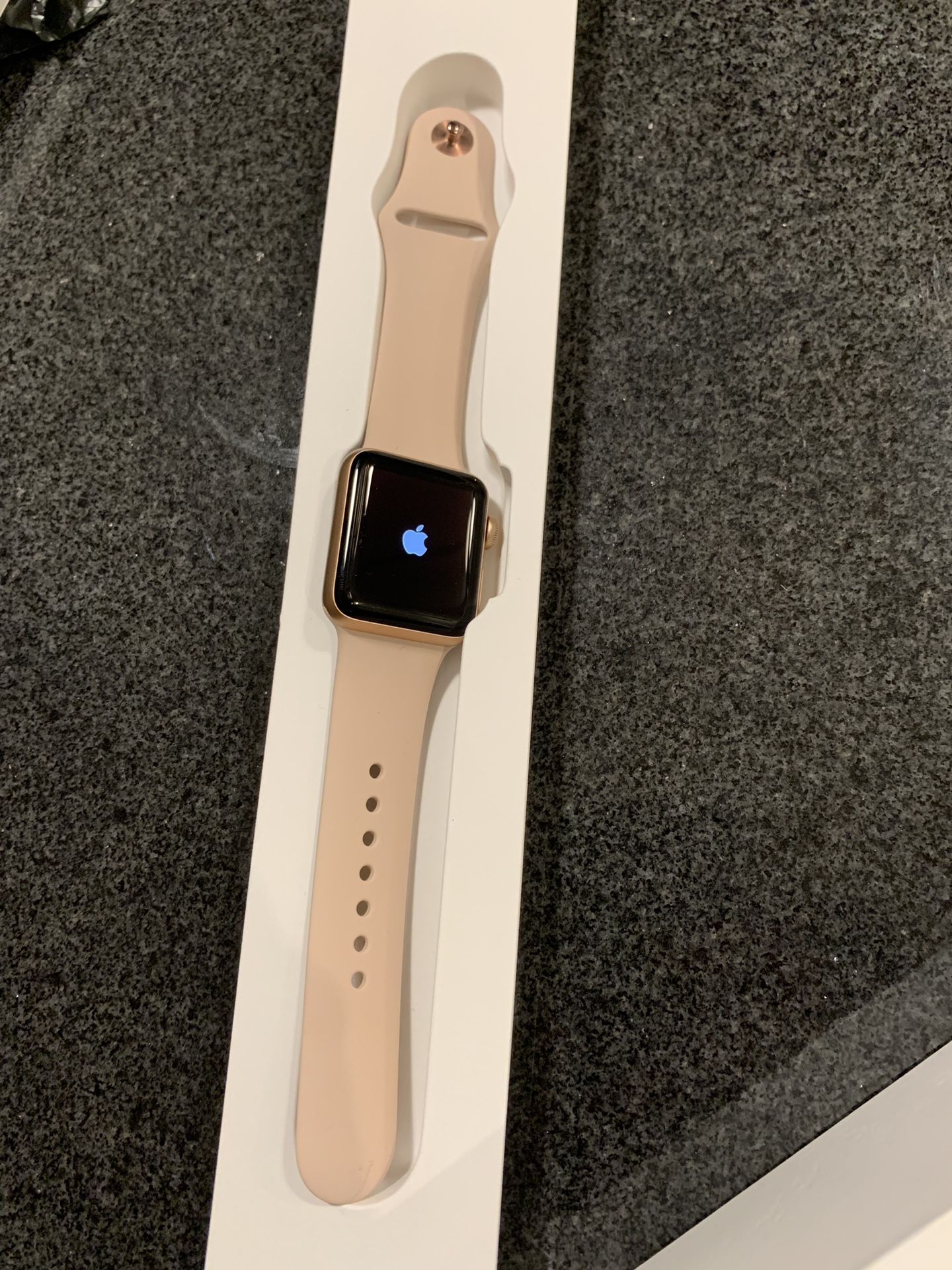 Apple Watch Series 3 Rose Gold 38mm New