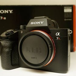 Sony A7R III 42MP Camera - Great condition, Low shutter count