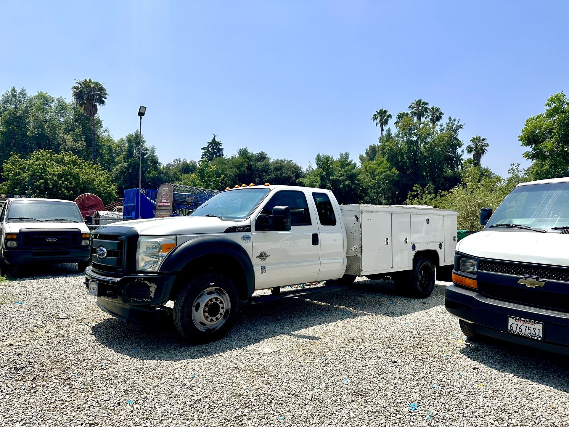 FORD F-450 DIESEL F450 UTILITY BES TRUCK