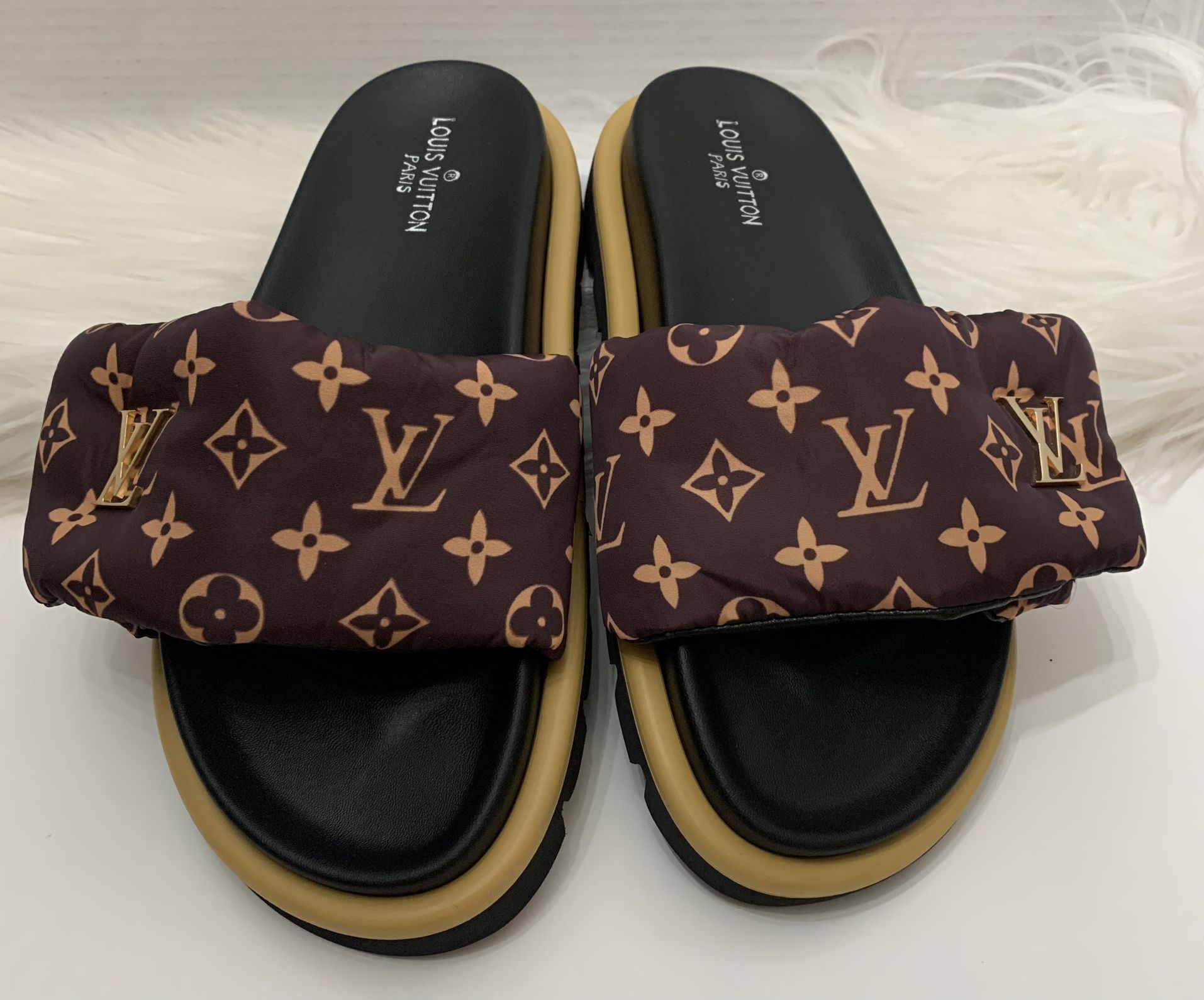 Louis Vuitton Pillow Slides, Louis Vuitton Pillow Comfort Pool Mules