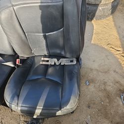 GM nbs black seat 2002 sierra