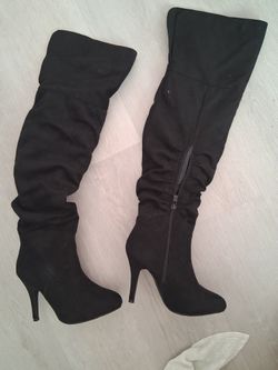 Size 7 Heel Knee High Boots