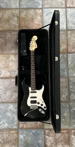 Fender 2007 USA Stratocaster Highway Or HSS Flat Black w/Roadrunner HSC