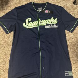 New Seahawk Baseball Style Jersey Size Large 