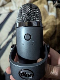 Blue yeti nano microphone