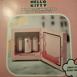 Hello Kitty Mini Cosmetic Fridge