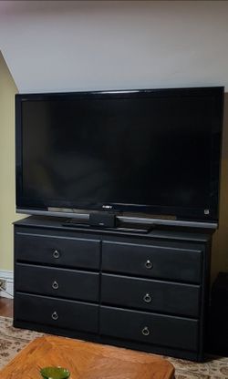 Sony BRAVIA 42" Class LCD TV KDL-42V4100
