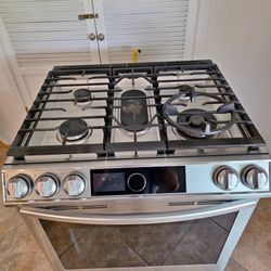Samsung Gas Range (Propane)