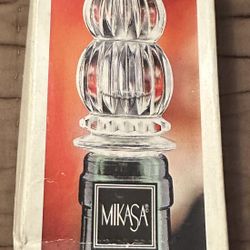 NIB VINTAGE "MONTEREY" MIKASA CRYSTAL WINE BOTTLE STOPPER!